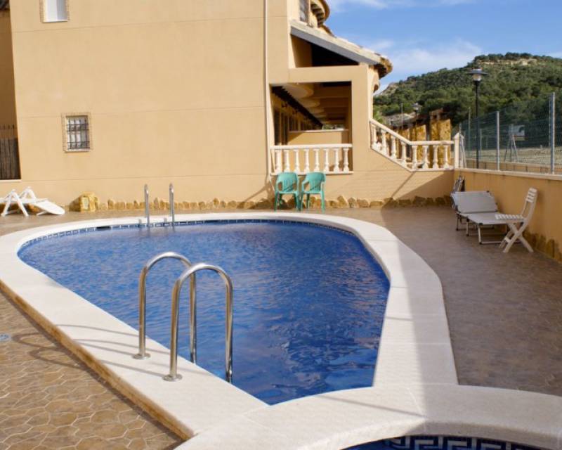 Villetta a schiera a Guardamar del Segura, Alicante, Spagna 4 camere da letto, 100 mq. N° 81037