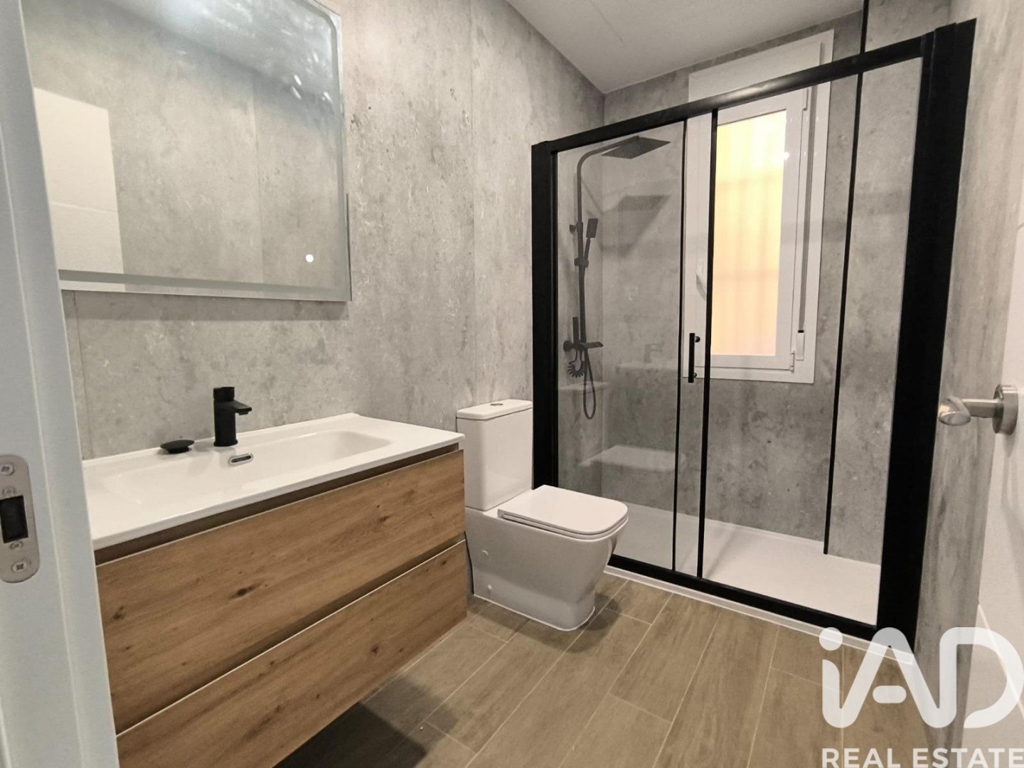 Dzīvoklis Madrid, Spānijā 2 istabas, 42 m2 Nr. 195028