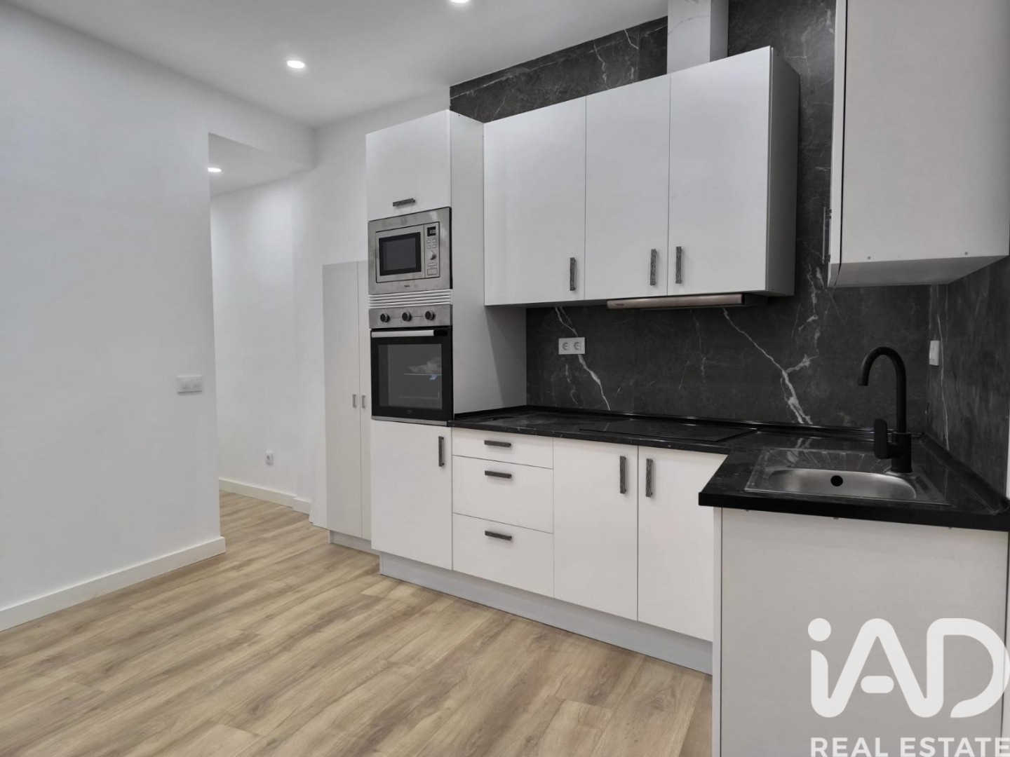 Dzīvoklis Madrid, Spānijā 2 istabas, 42 m2 Nr. 195028