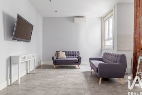 Apartment à Madrid, Espagne 4 chambres, 130 m2 No. 195031