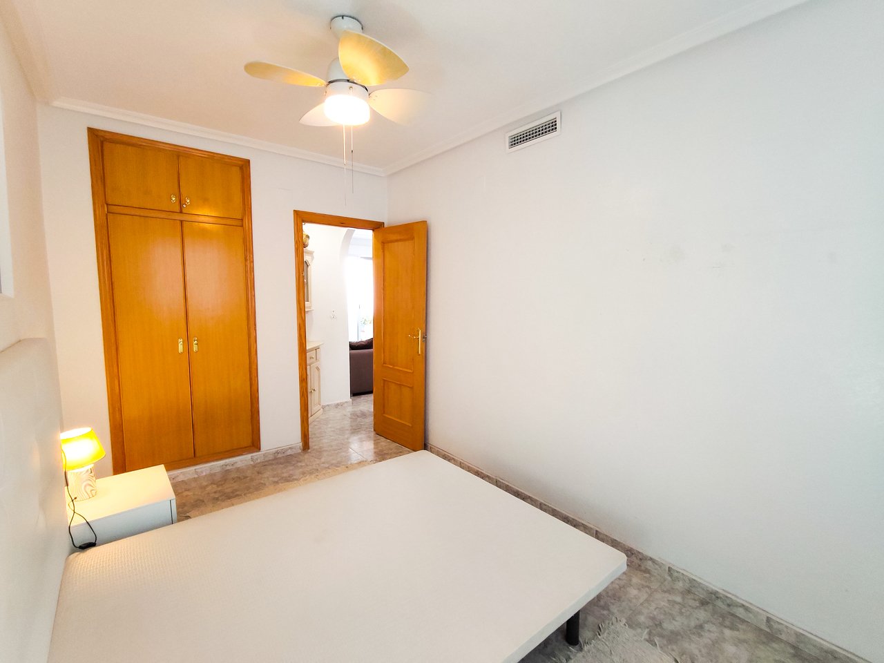 Apartment à Guardamar del Segura, Alicante, Espagne 2 chambres, 75 m2 No. 192318