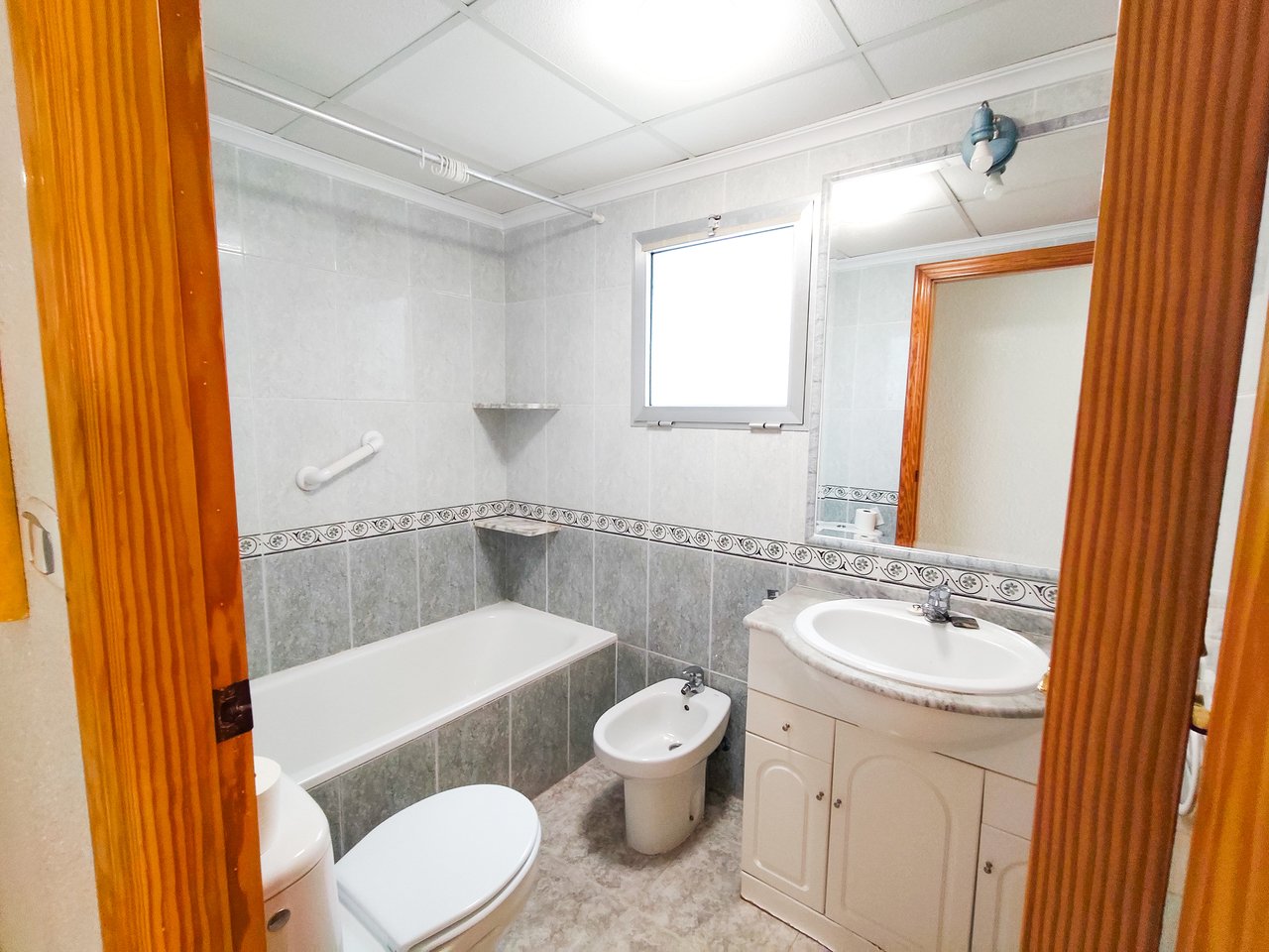 Apartment à Guardamar del Segura, Alicante, Espagne 2 chambres, 75 m2 No. 192318