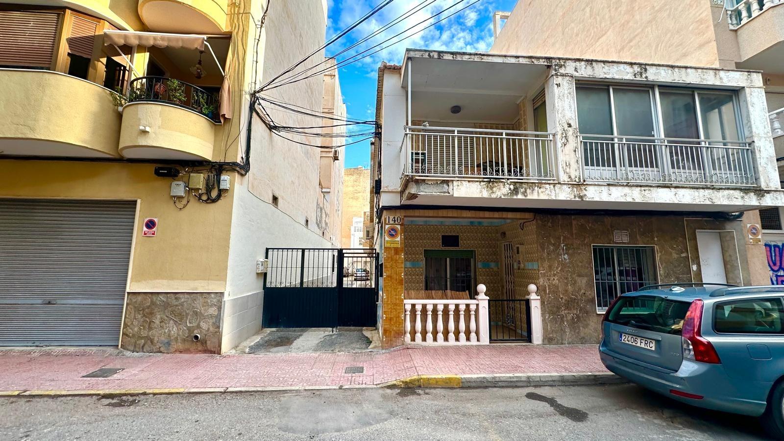 Rindu māja Torrevieja, Alicante, Spānijā 4 istabas, 144 m2 Nr. 192328