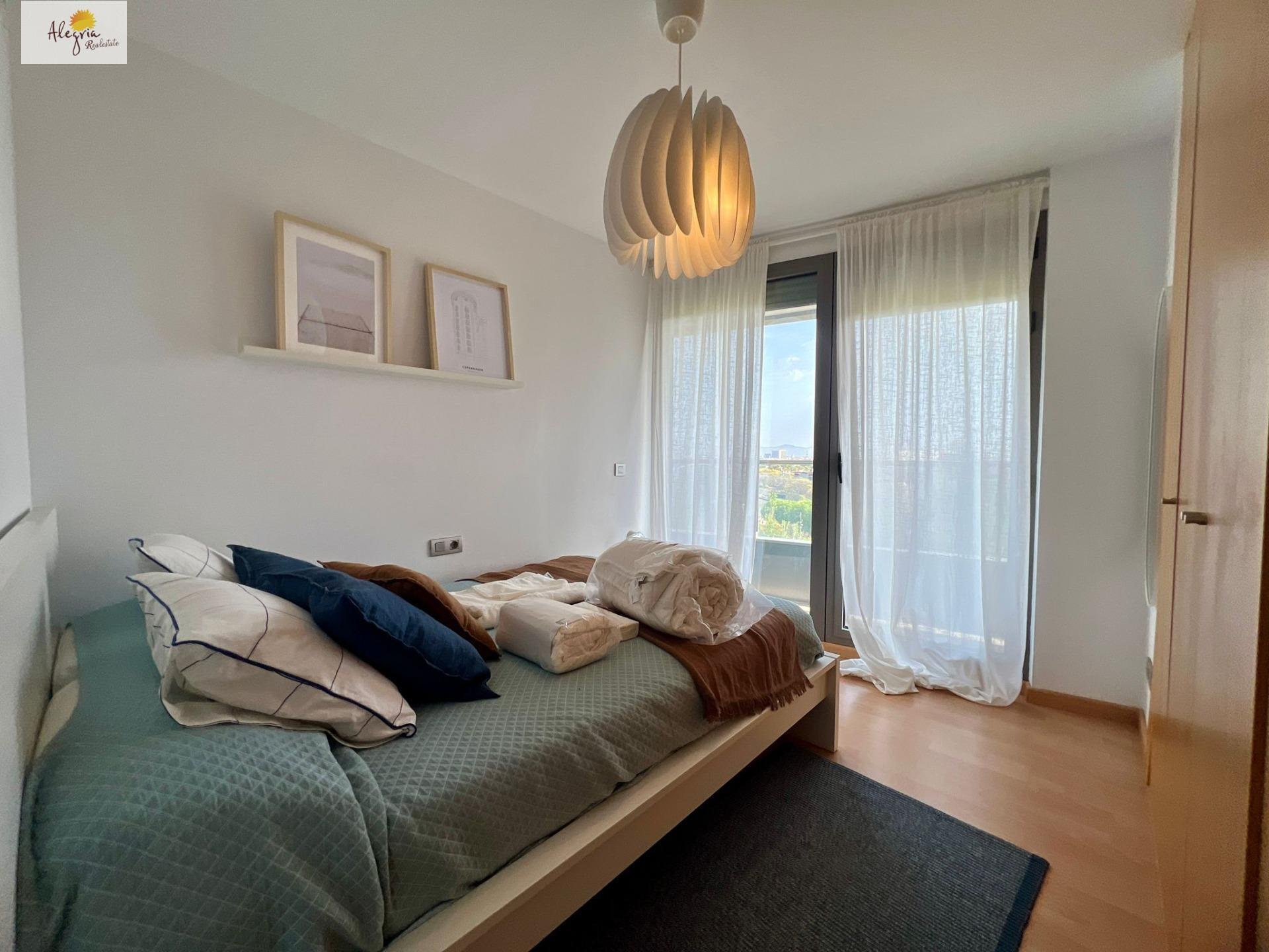 Huoneisto Mislata, Valencia, Espanja 1 makuuhuone, 110 m2 No. 167648