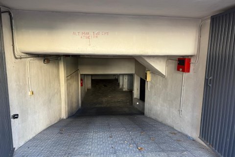 Parking in Torrevieja, Alicante, Spain 33 sq.m. No. 182912