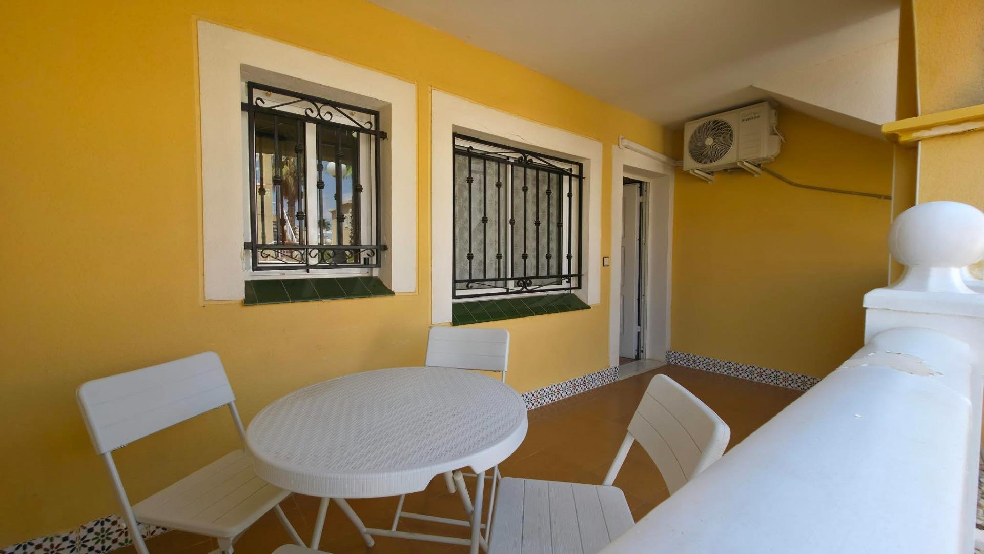 Bungalow in Torrevieja, Alicante, Spain 2 bedrooms, 62 sq.m. No. 182910