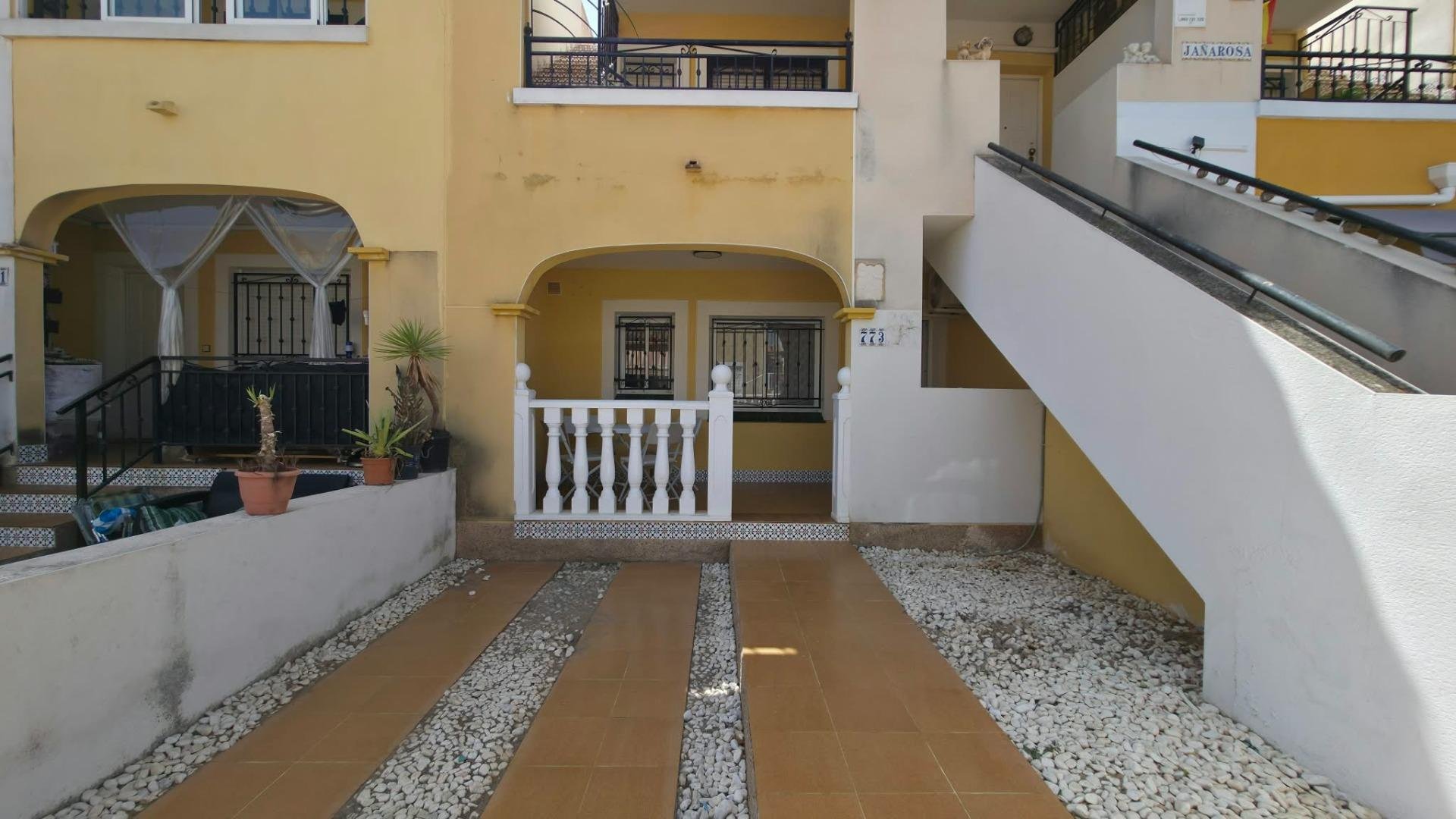 Bungalow in Torrevieja, Alicante, Spain 2 bedrooms, 62 sq.m. No. 182910