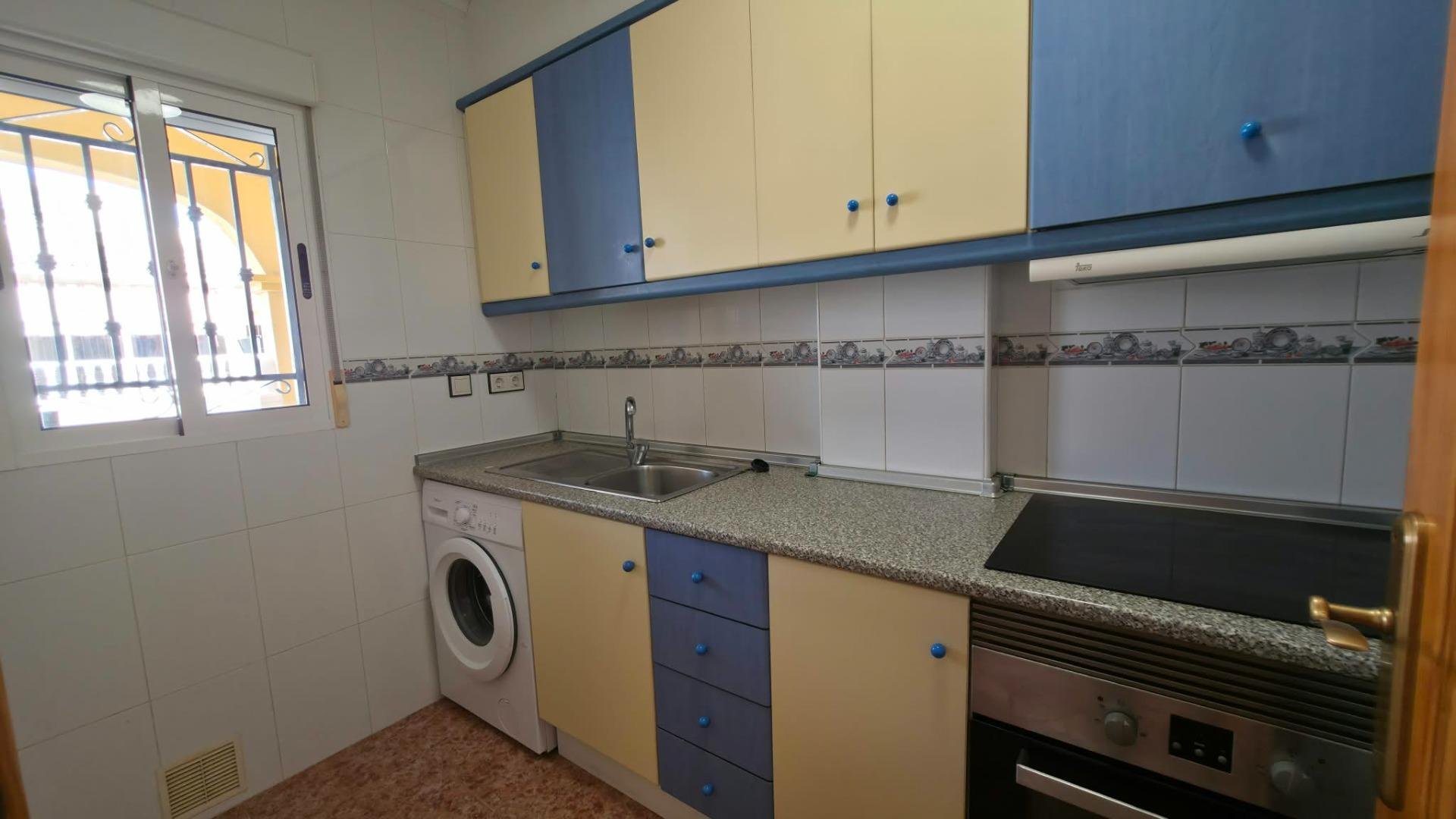 Bungalow in Torrevieja, Alicante, Spain 2 bedrooms, 62 sq.m. No. 182910