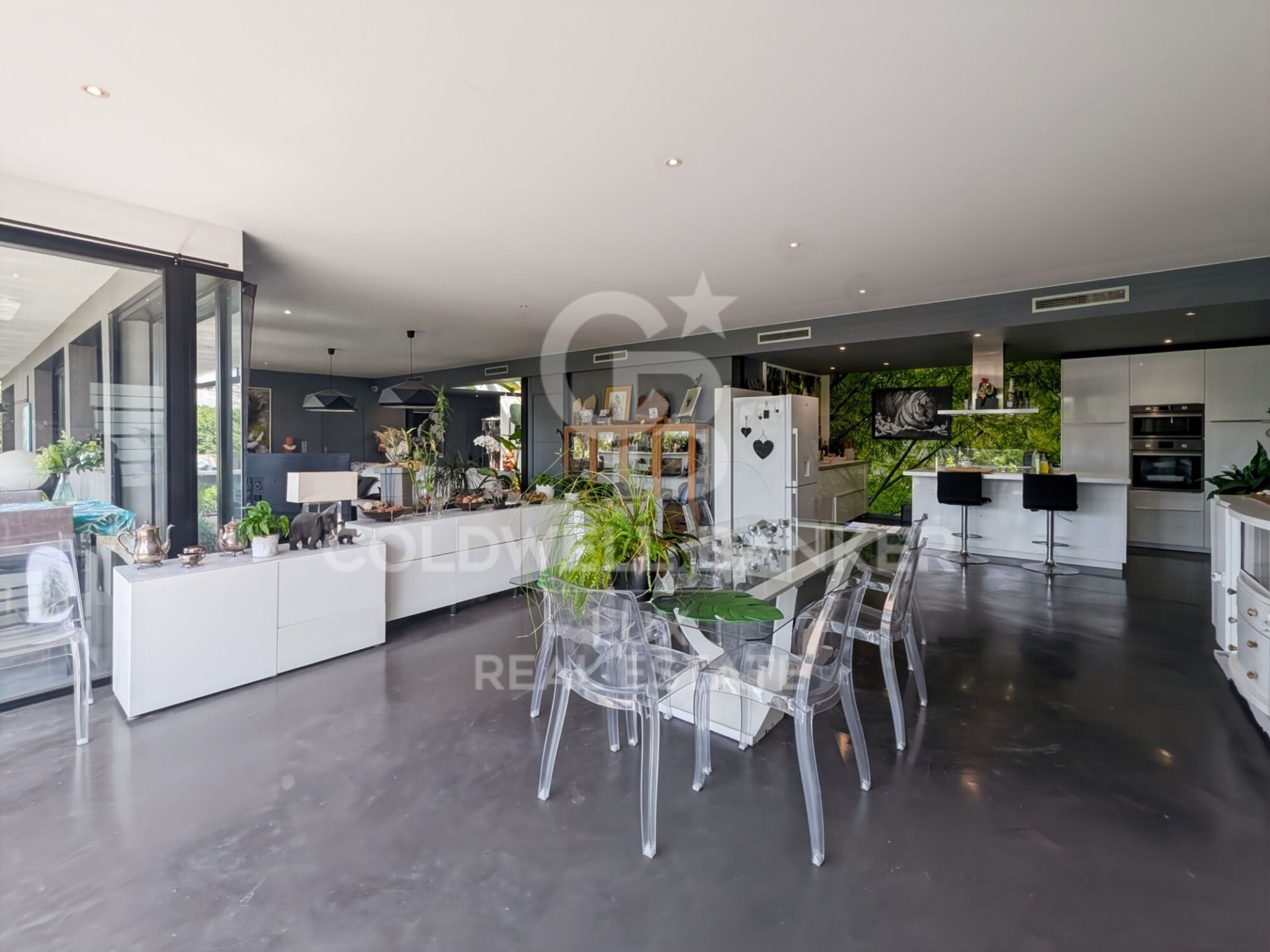 House in Girona, Spain 4 bedrooms, 541 sq.m. No. 178442