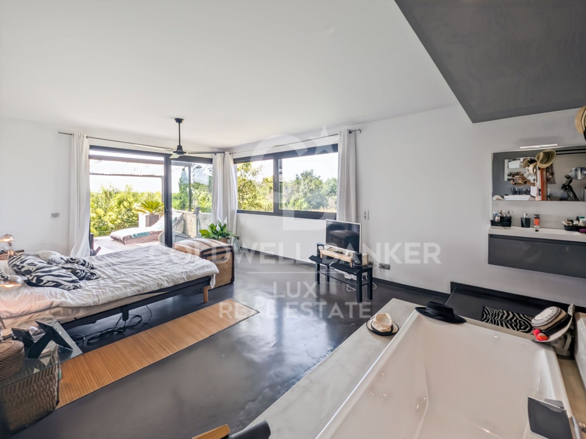 House in Girona, Spain 4 bedrooms, 541 sq.m. No. 178442
