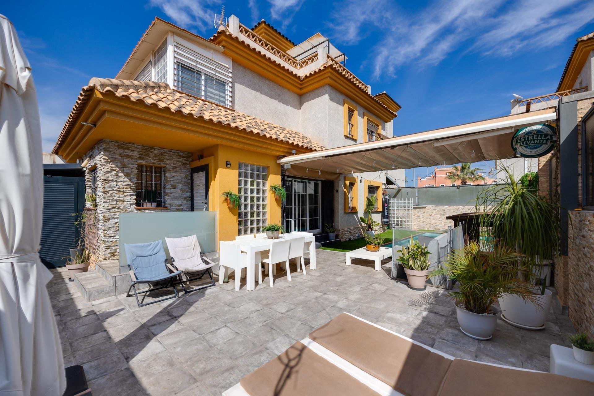Villa en Los Montesinos, Alicante, España 3 dormitorios, 100 m2 No. 156253
