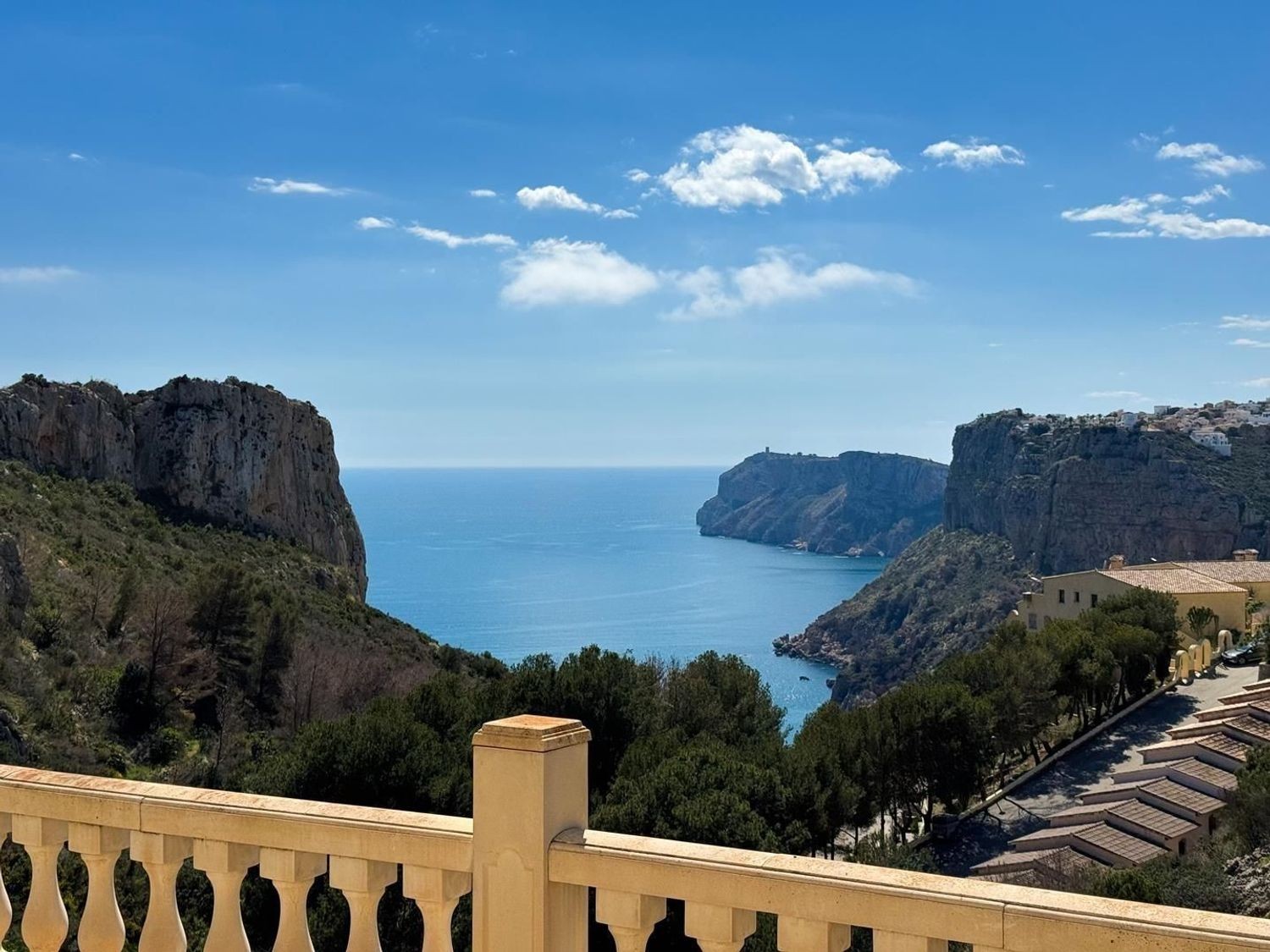 Villa in Benitachell, Alicante, Spain 4 bedrooms, 210 sq.m. No. 180072