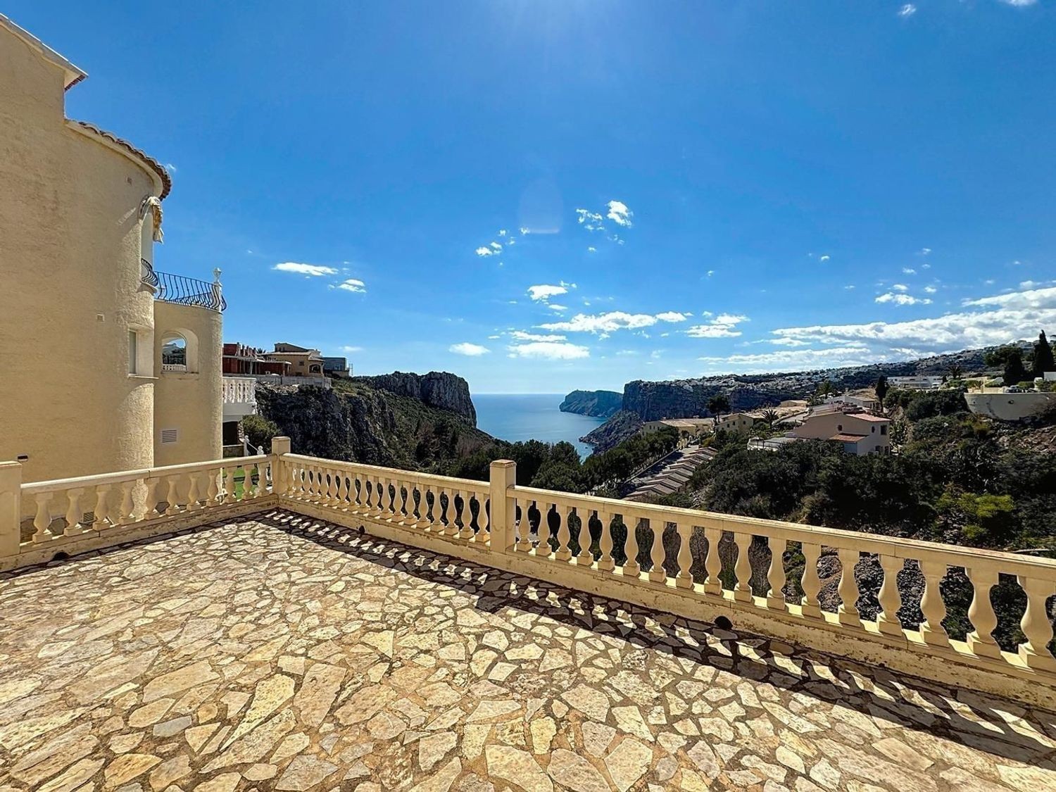 Villa in Benitachell, Alicante, Spain 4 bedrooms, 210 sq.m. No. 180072