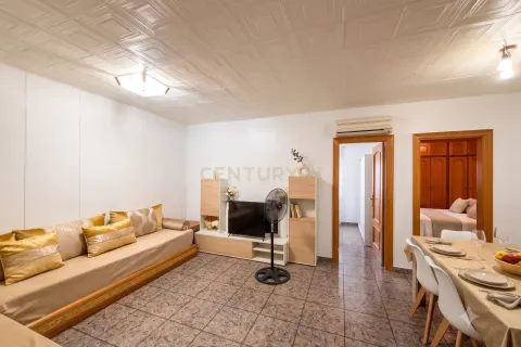 Apartment in Mataro, Barcelona, Spain 2 bedrooms, 65 sq.m. No. 191208