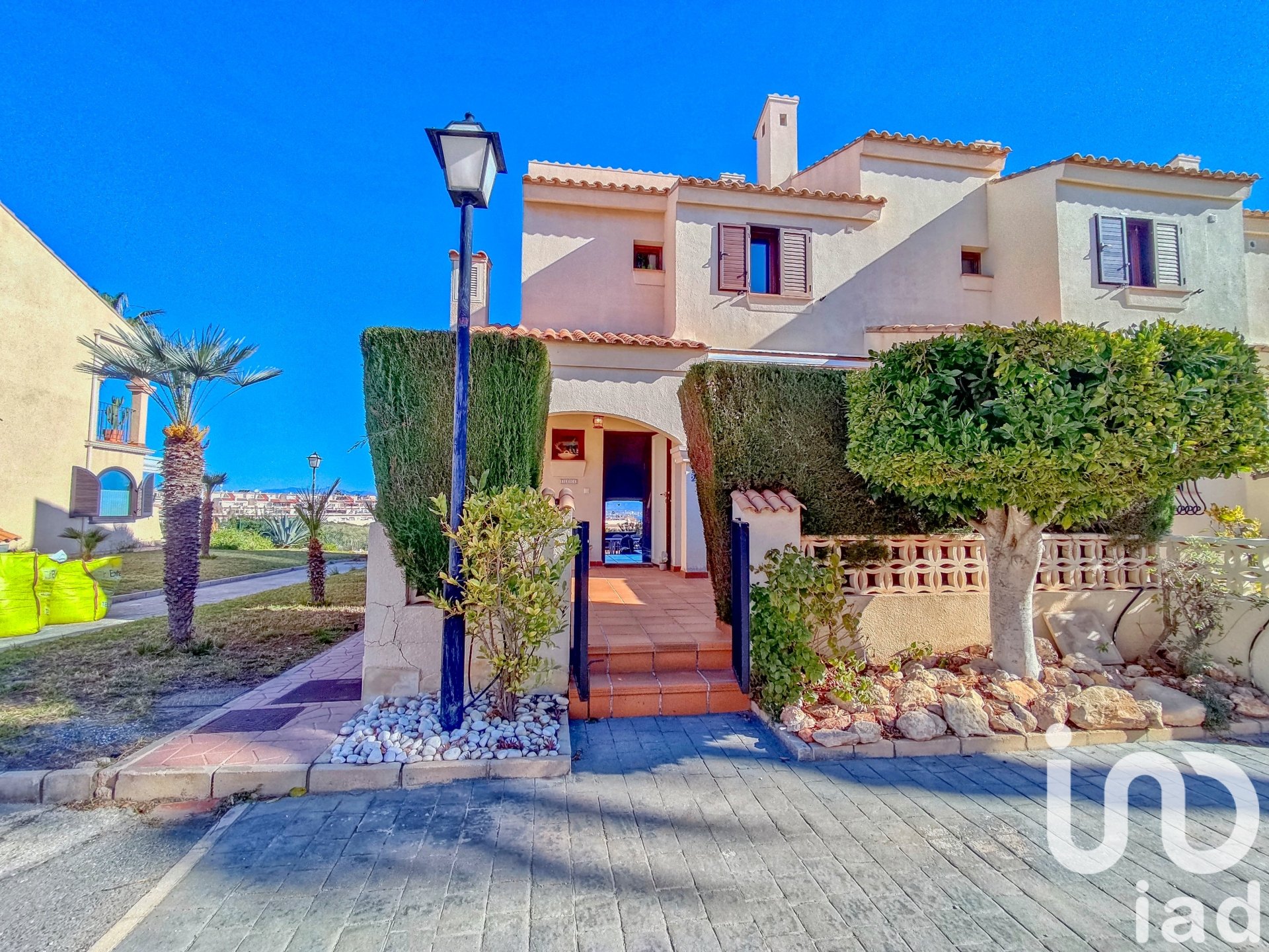 Radhus i Santa Pola, Alicante, Spanien 4 sovrum, 200 kvm. Nr. 153591