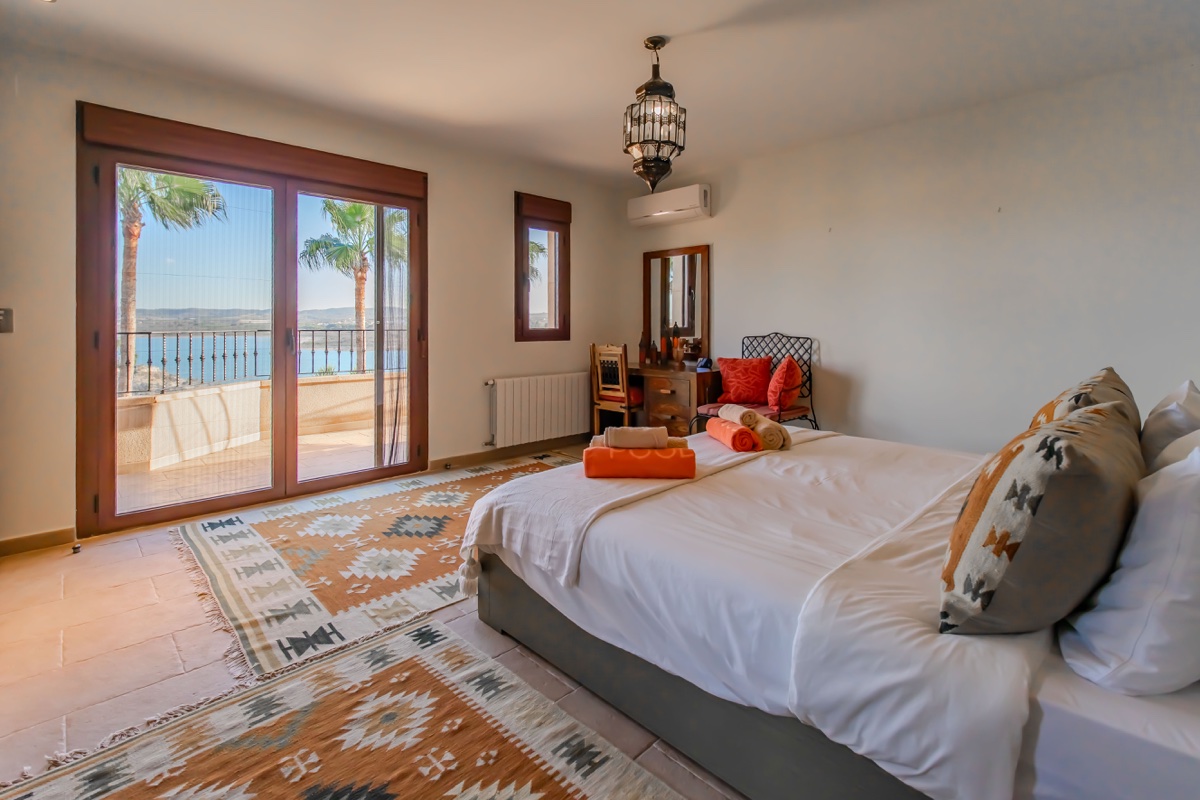 Villa a Torremendo, Alicante, Spagna 6 camere da letto, 350 mq. N° 195440