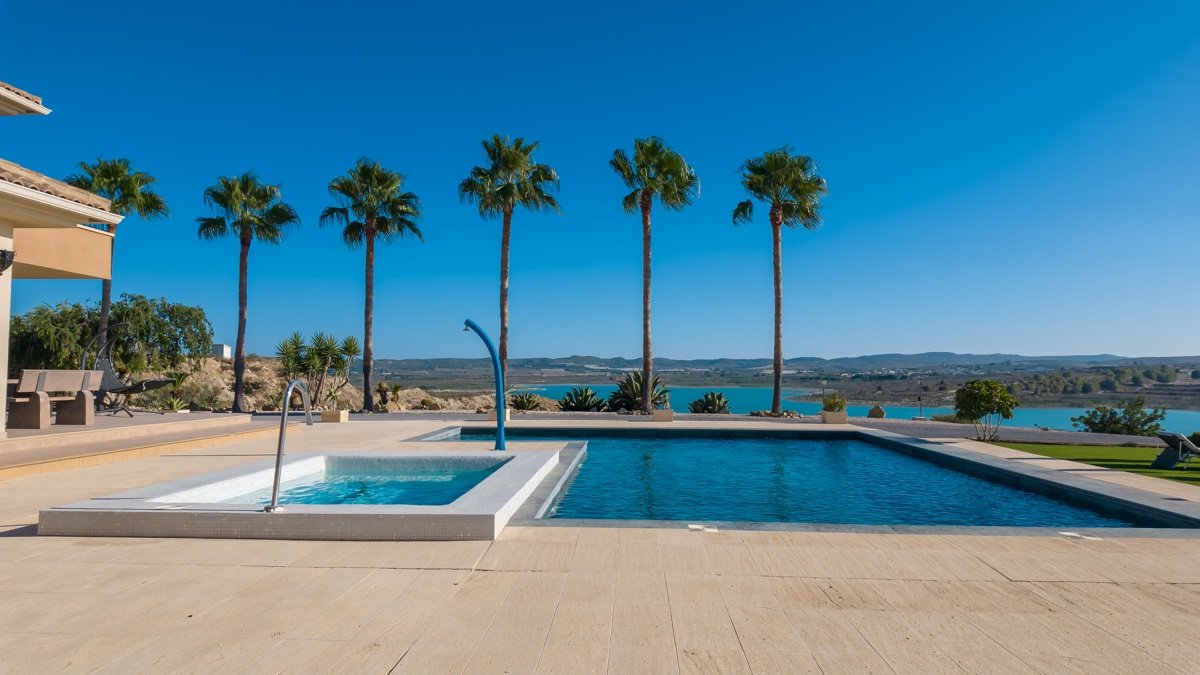 Villa a Torremendo, Alicante, Spagna 6 camere da letto, 350 mq. N° 195440