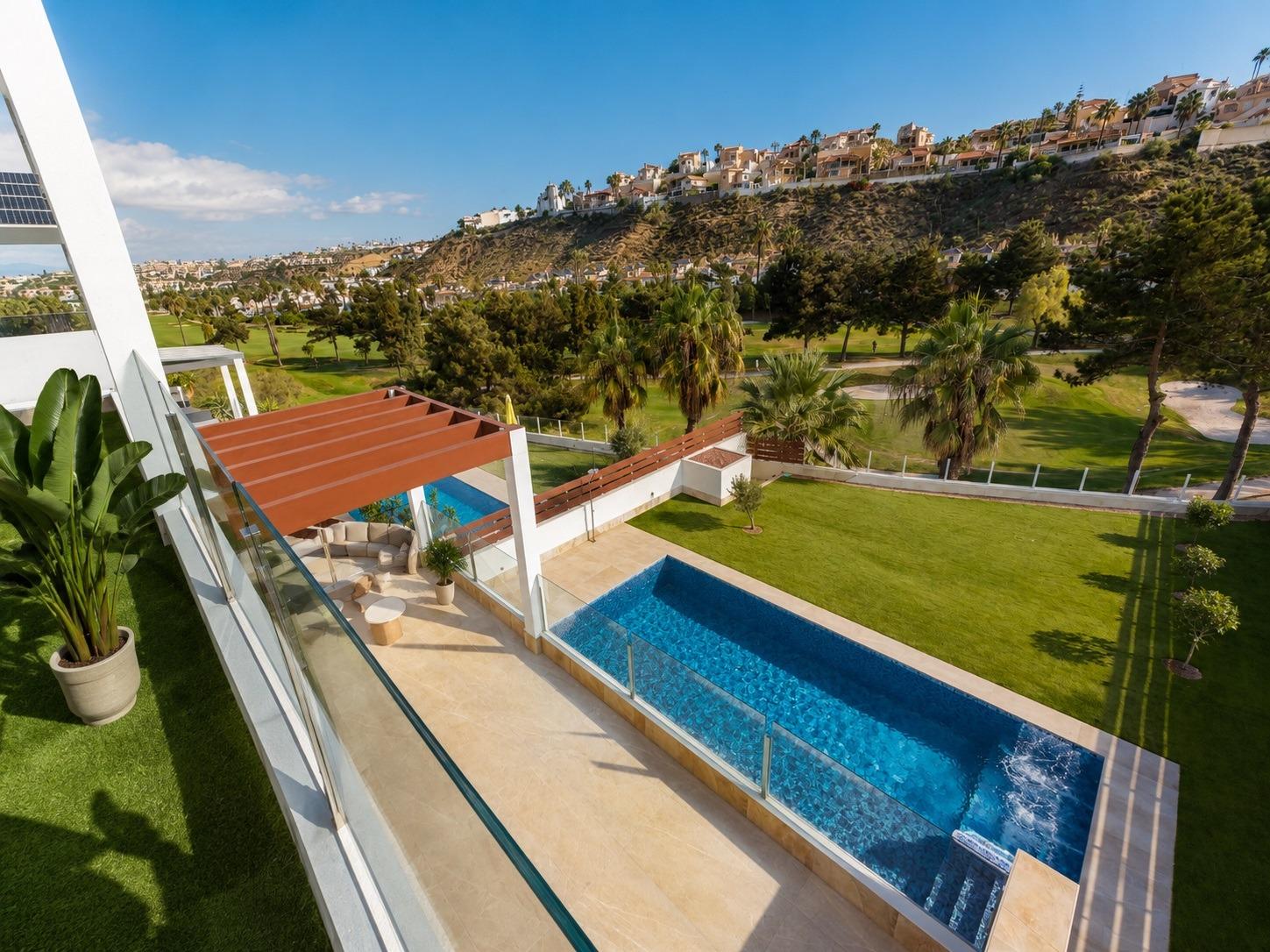 Villa i Ciudad Quesada, Alicante, Spanien 4 sovrum, 260 kvm. Nr. 195446