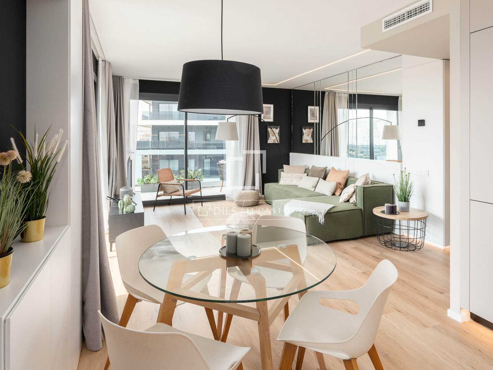 Dzīvoklis Barcelona, Spānijā 2 istabas, 92 m2 Nr. 192765