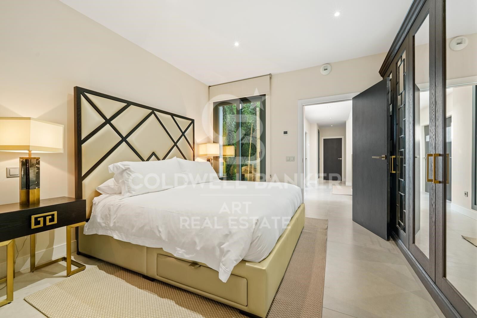 Villa in Benahavis, Malaga, Spanien 6 Schlafzimmer,  Nr. 157366