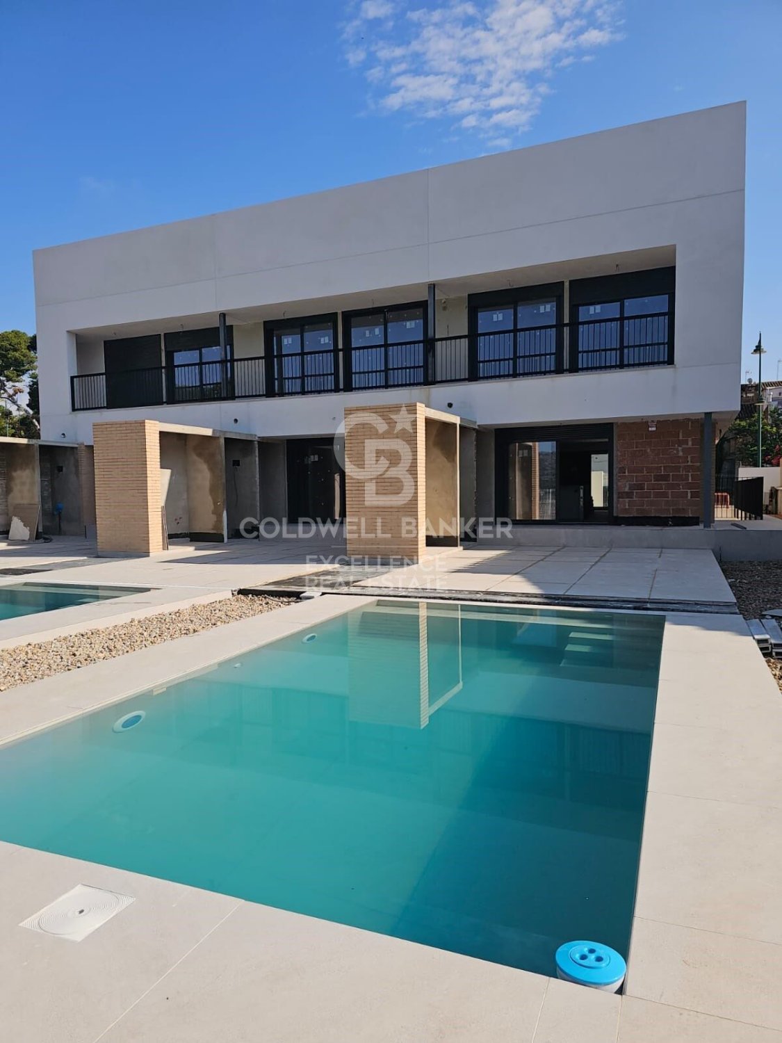 Kaupunkipientalo Benisano, Valencia, Espanja 3 makuuhuonetta, 270 m2 No. 157367