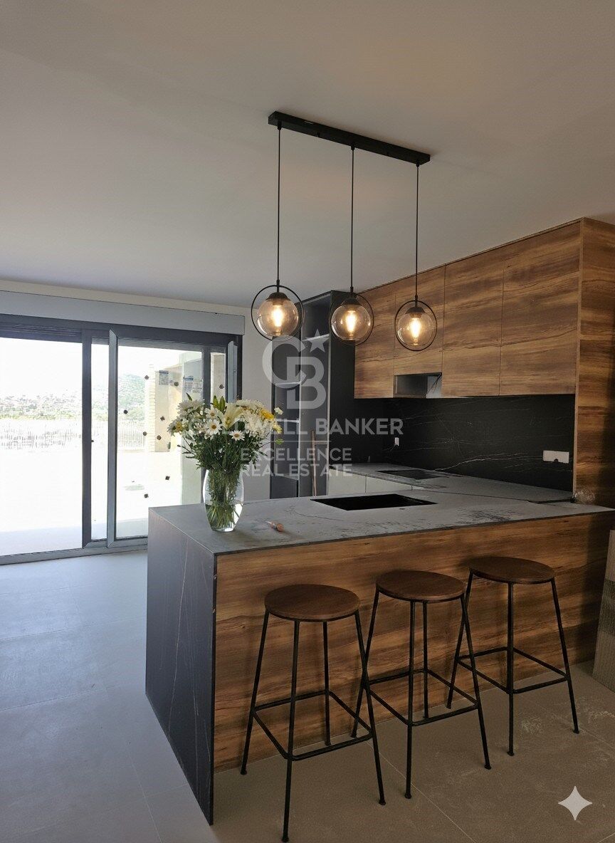 Kaupunkipientalo Benisano, Valencia, Espanja 3 makuuhuonetta, 270 m2 No. 157367