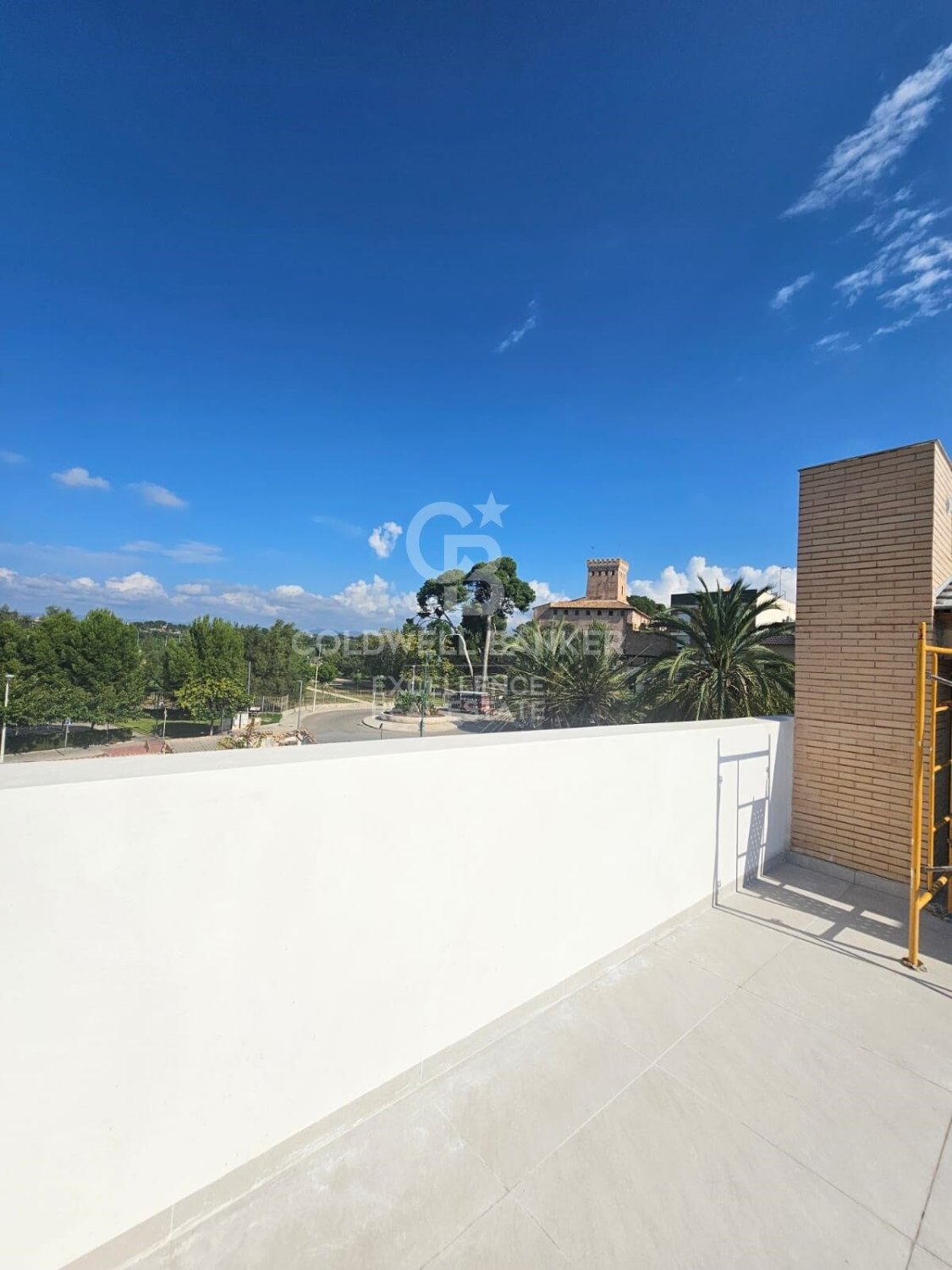 Kaupunkipientalo Benisano, Valencia, Espanja 3 makuuhuonetta, 270 m2 No. 157367