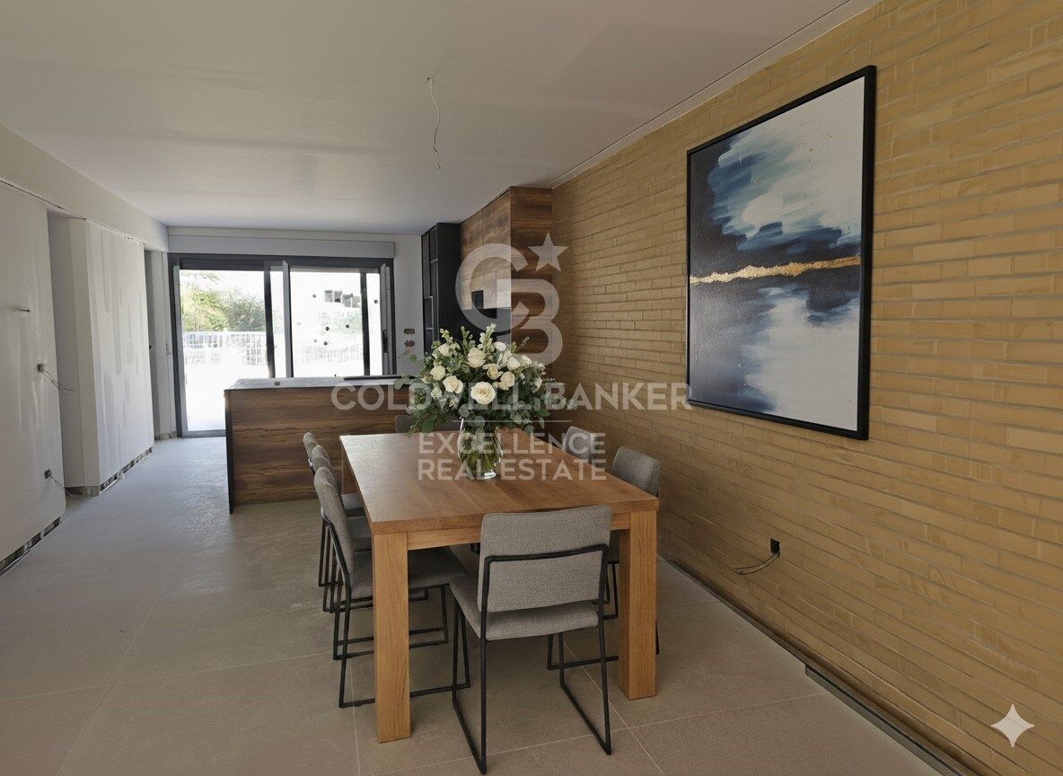 Kaupunkipientalo Benisano, Valencia, Espanja 3 makuuhuonetta, 270 m2 No. 157367