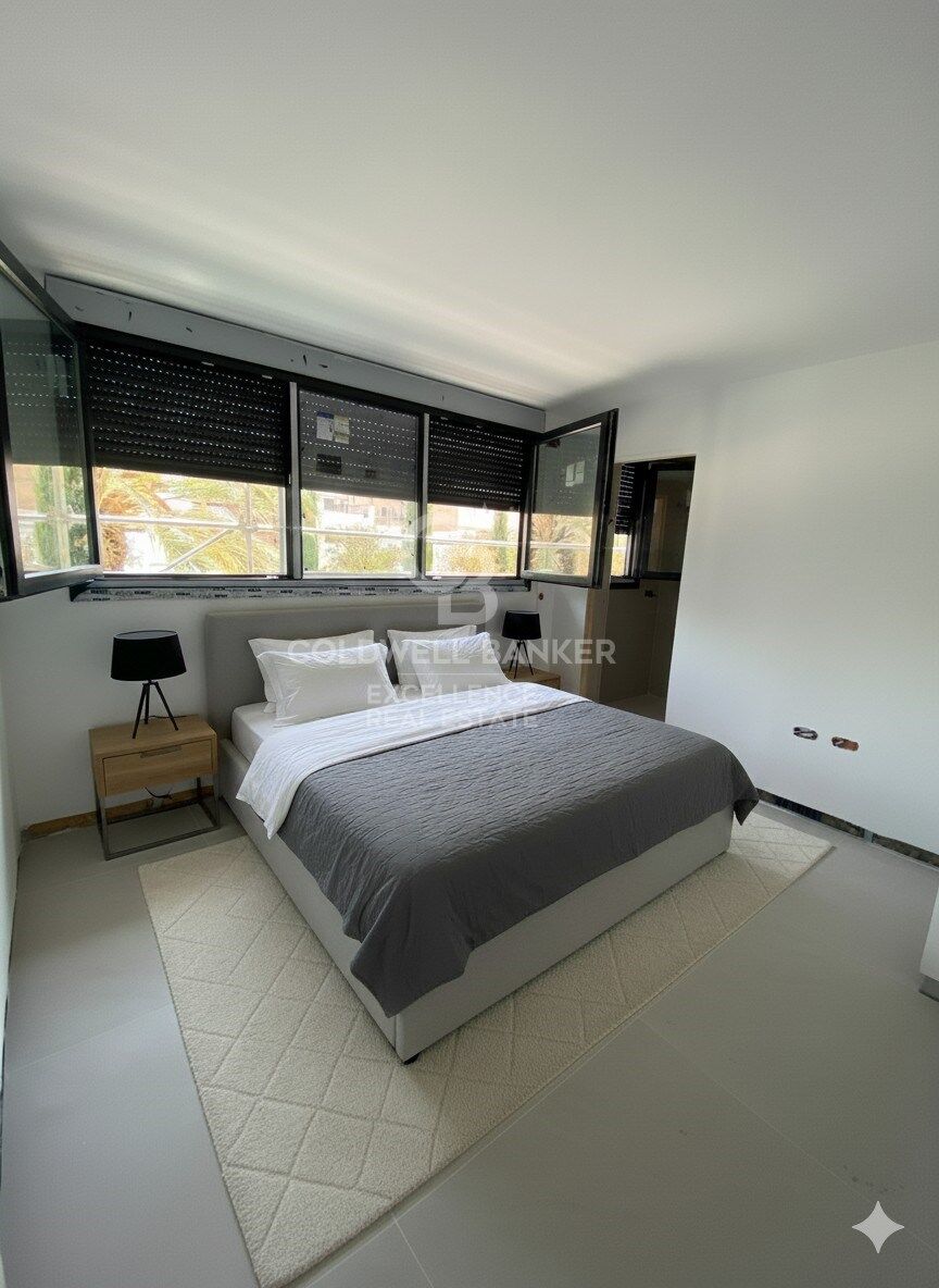 Kaupunkipientalo Benisano, Valencia, Espanja 3 makuuhuonetta, 270 m2 No. 157367