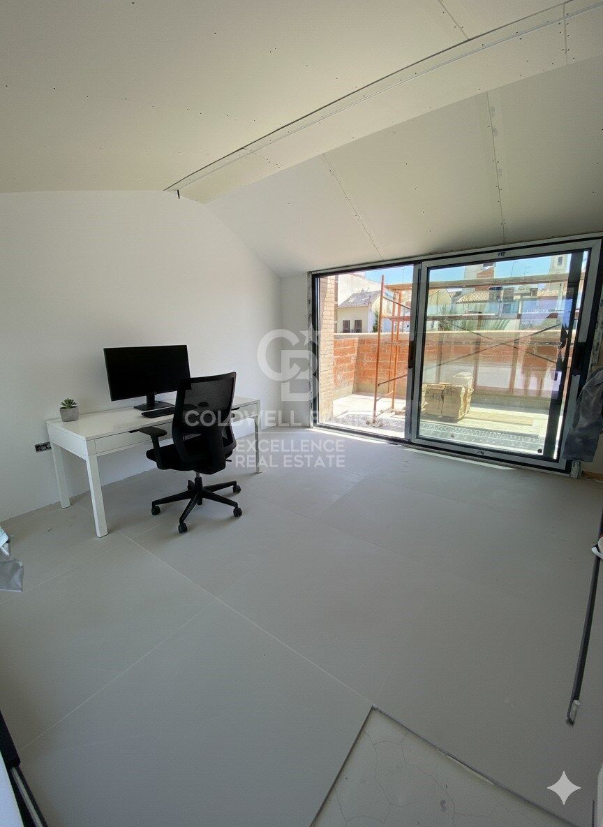Kaupunkipientalo Benisano, Valencia, Espanja 3 makuuhuonetta, 270 m2 No. 157367