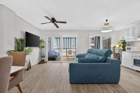Apartment à Torrevieja, Alicante, Espagne 3 chambres, 117 m2 No. 194899