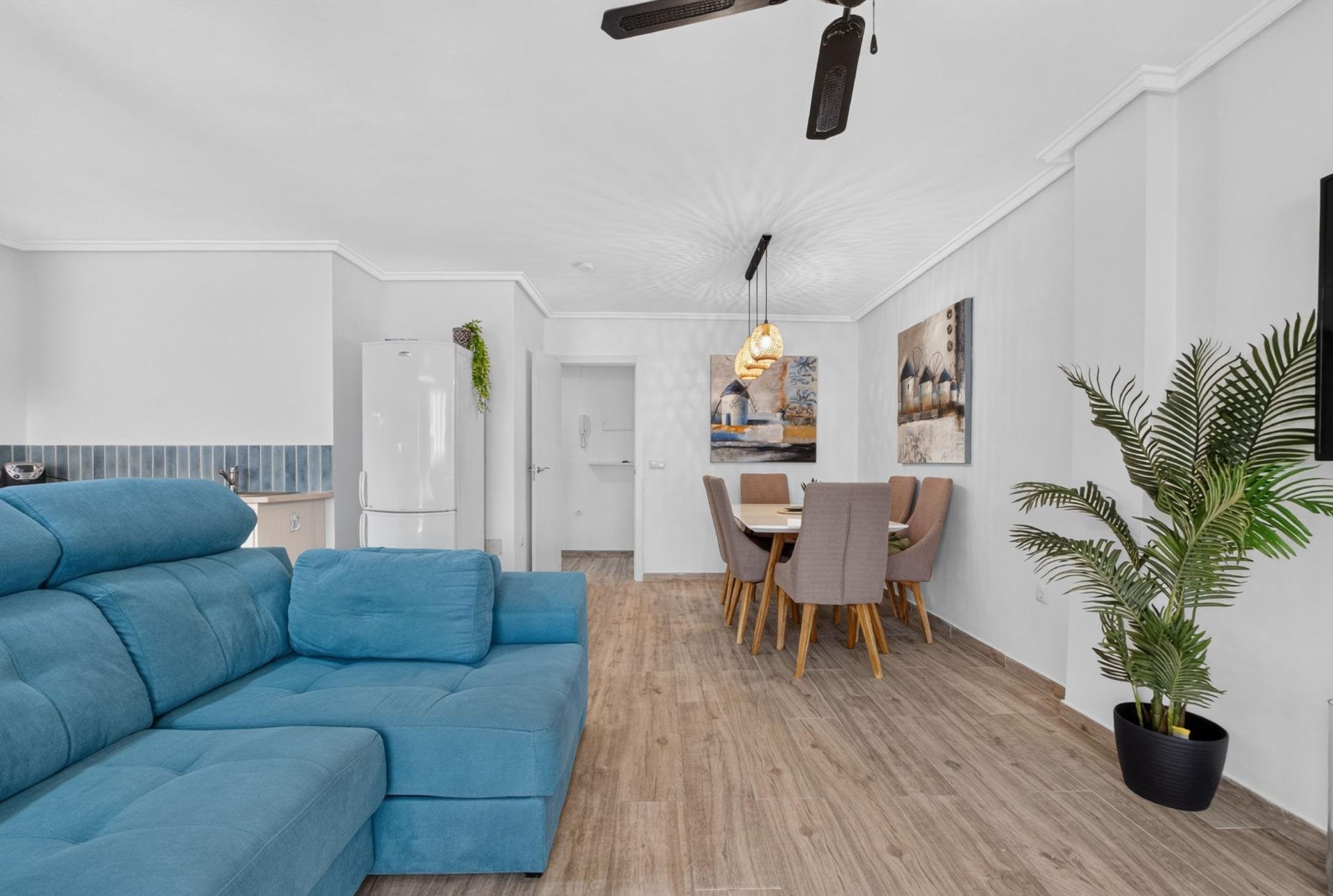 Apartment in Torrevieja, Alicante, Spain 3 bedrooms, 117 sq.m. No. 194899