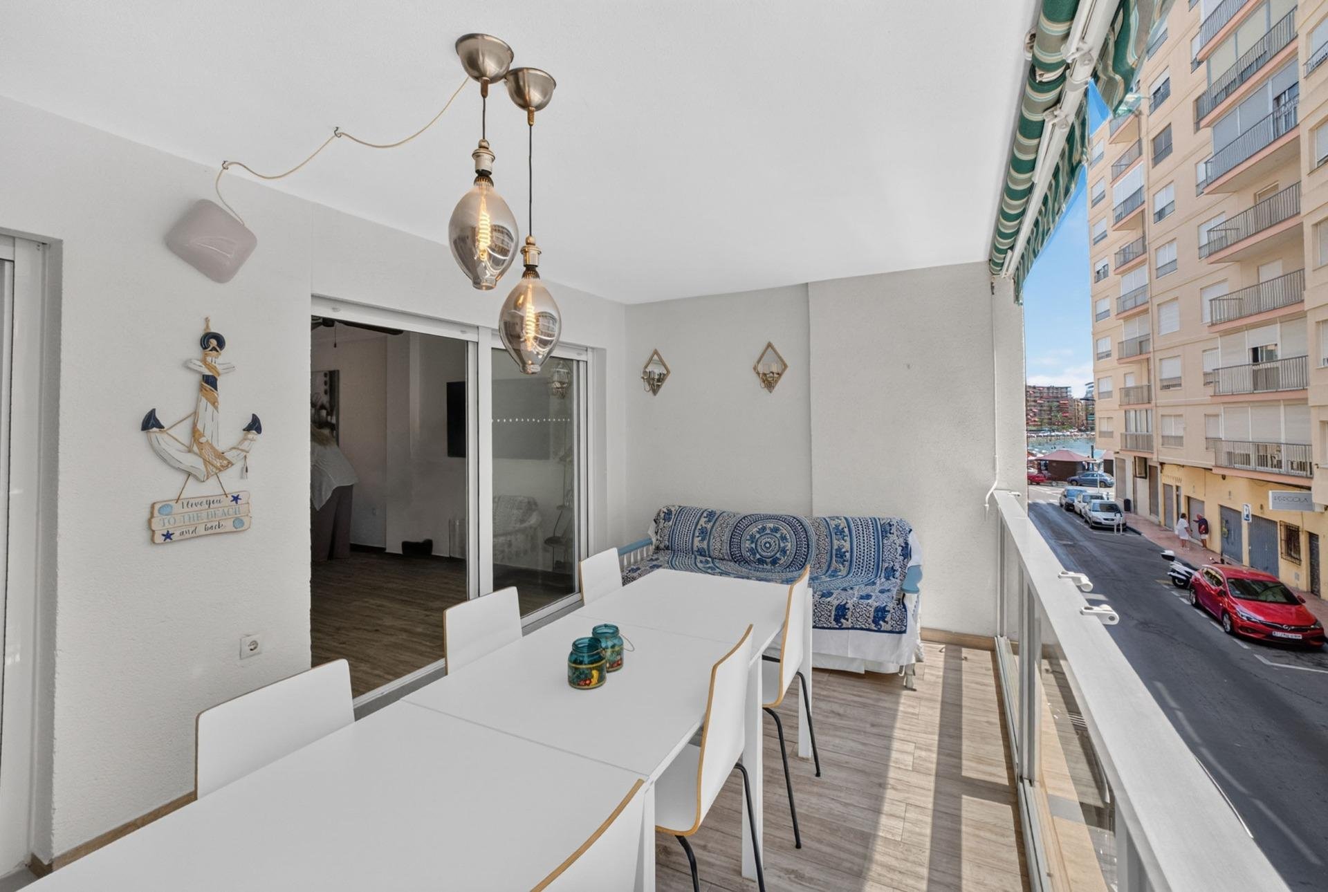 Apartment in Torrevieja, Alicante, Spain 3 bedrooms, 117 sq.m. No. 194899