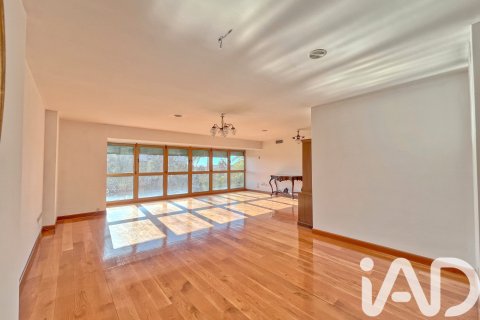 Apartament w Alicante, Hiszpania 4 sypialnie, 217 mkw. nr 152539