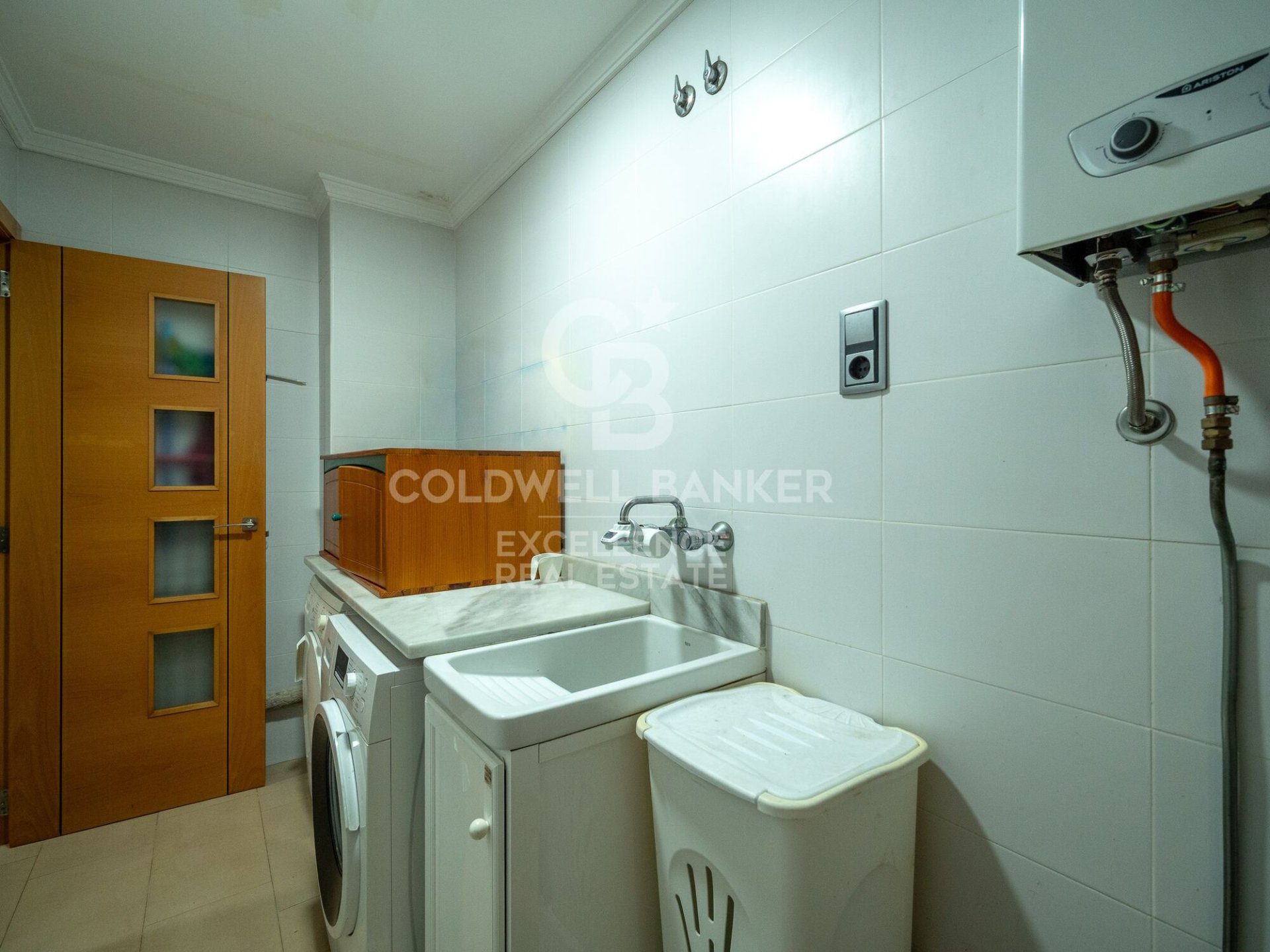 Villa i Oliva, Valencia, Spanien 3 sovrum, 207 kvm. Nr. 156989