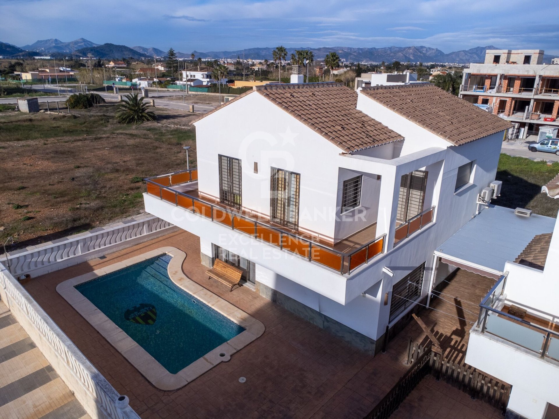 Villa i Oliva, Valencia, Spanien 3 sovrum, 207 kvm. Nr. 156989