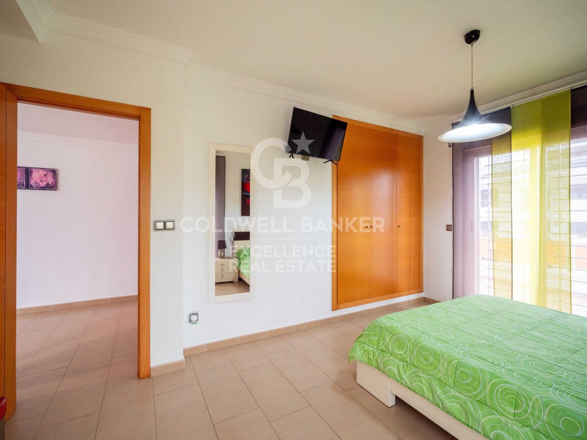 Villa i Oliva, Valencia, Spanien 3 sovrum, 207 kvm. Nr. 156989