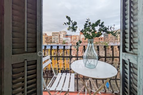 Apartament w Barcelona, Hiszpania 3 sypialnie, 86 mkw. nr 156990