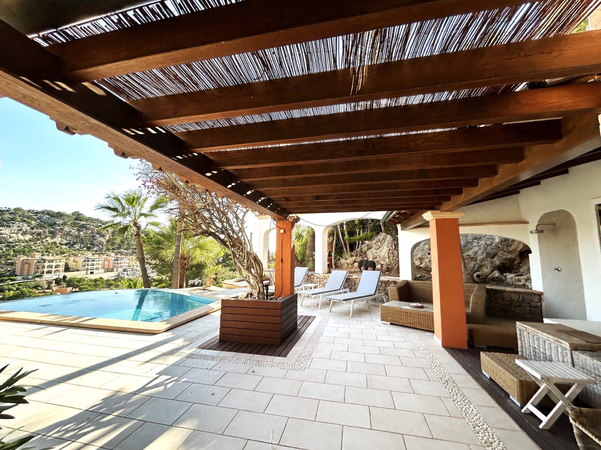 Villa in Mallorca, Spain 5 bedrooms, 350 sq.m. No. 193646