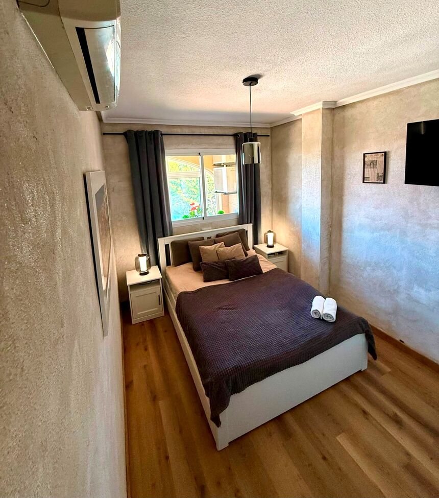 Bungalow in Gran Alacant, Alicante, Spain 2 bedrooms,  No. 190222