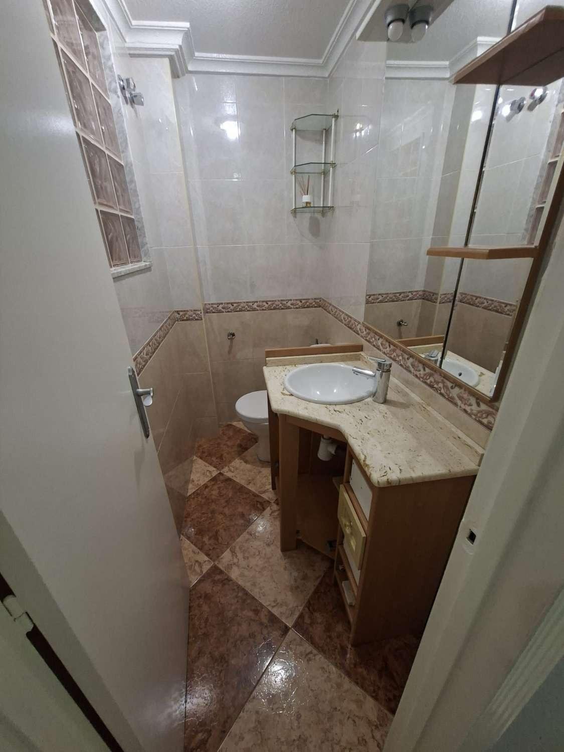 Lägenhet i Torrevieja, Alicante, Spanien 3 sovrum, 91 kvm. Nr. 184315