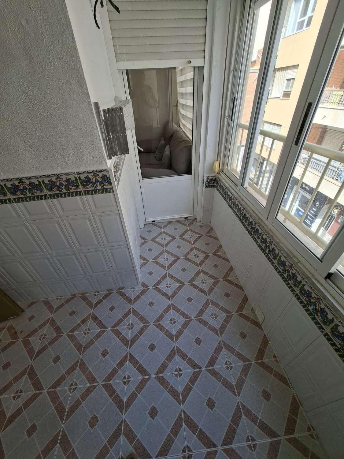 Lägenhet i Torrevieja, Alicante, Spanien 3 sovrum, 91 kvm. Nr. 184315