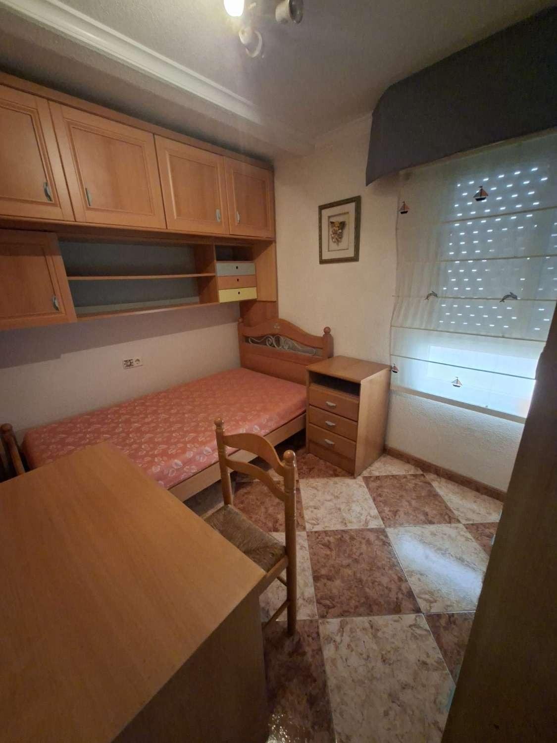 Lägenhet i Torrevieja, Alicante, Spanien 3 sovrum, 91 kvm. Nr. 184315