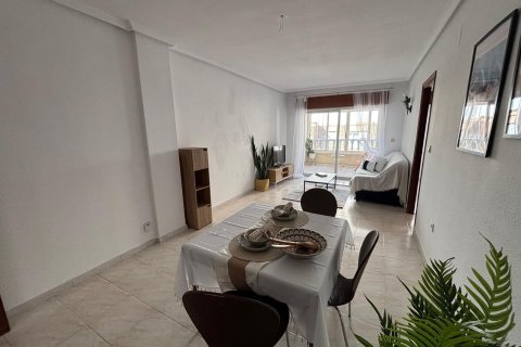 Apartamento en Torrevieja, Alicante, España 3 dormitorios, 95 m2 No. 184311