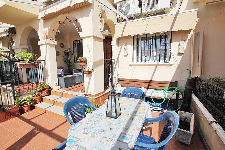 Bungalow à Guardamar del Segura, Alicante, Espagne 2 chambres, 86 m2 No. 190030
