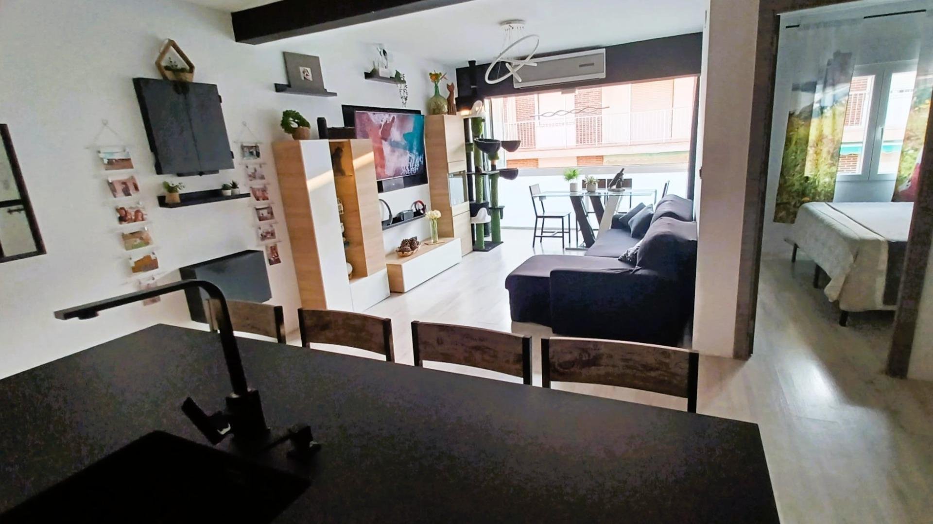 Apartment in Pilar de la Horadada, Alicante, Spain 3 bedrooms, 82 sq.m. No. 190033