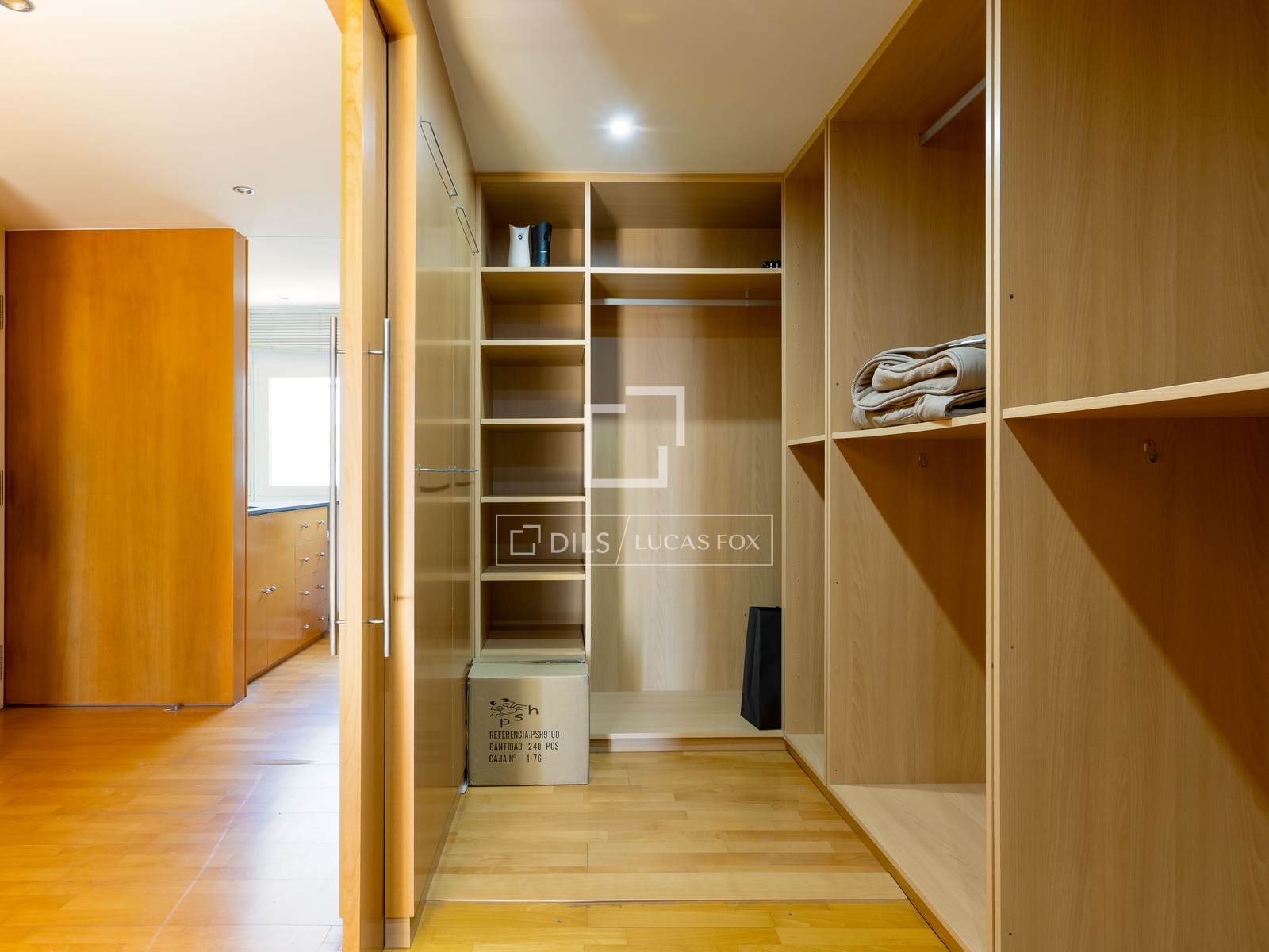 Villa in Teia, Barcelona, Spain 4 bedrooms, 367 sq.m. No. 168942