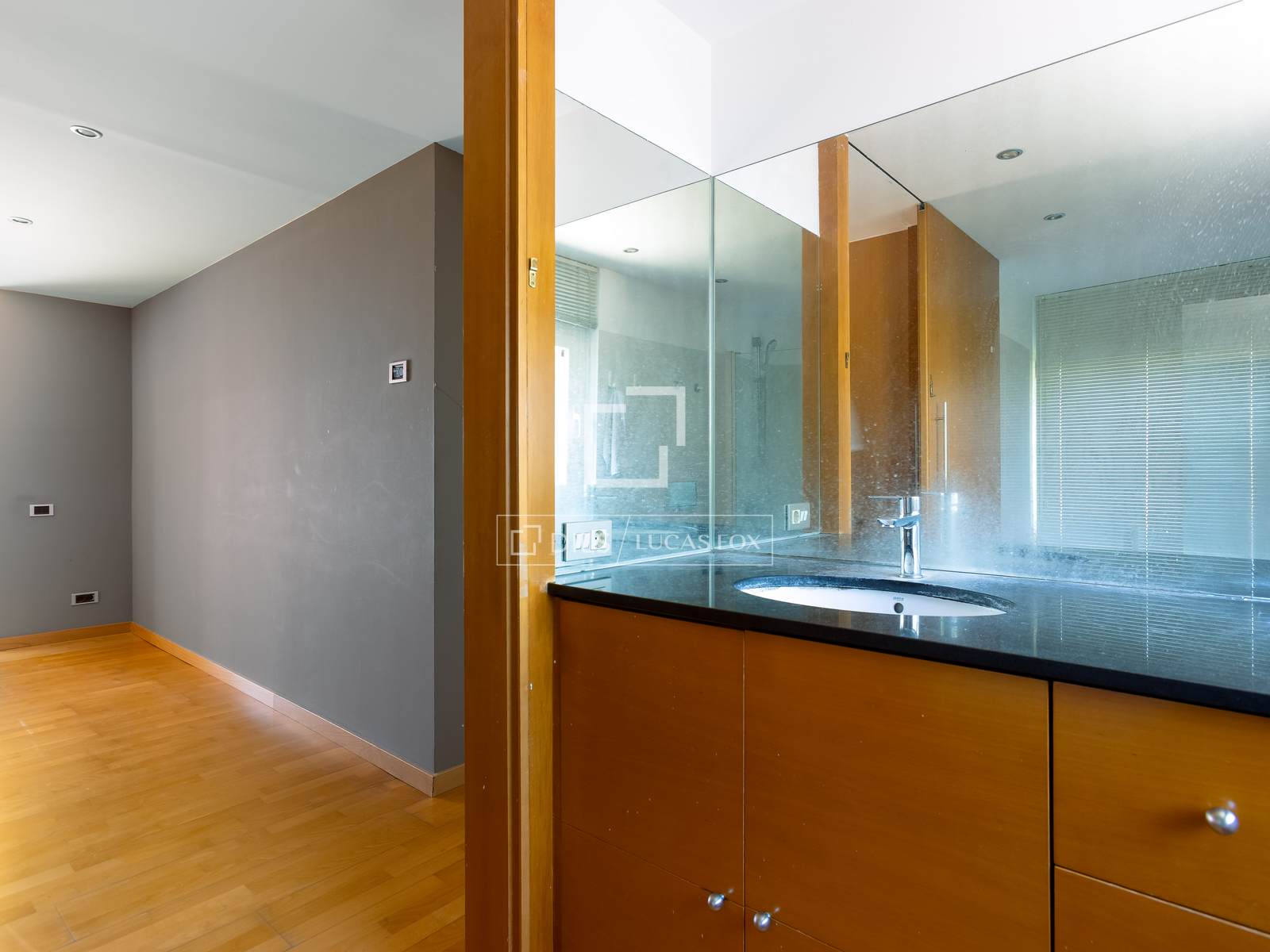 Villa in Teia, Barcelona, Spain 4 bedrooms, 367 sq.m. No. 168942