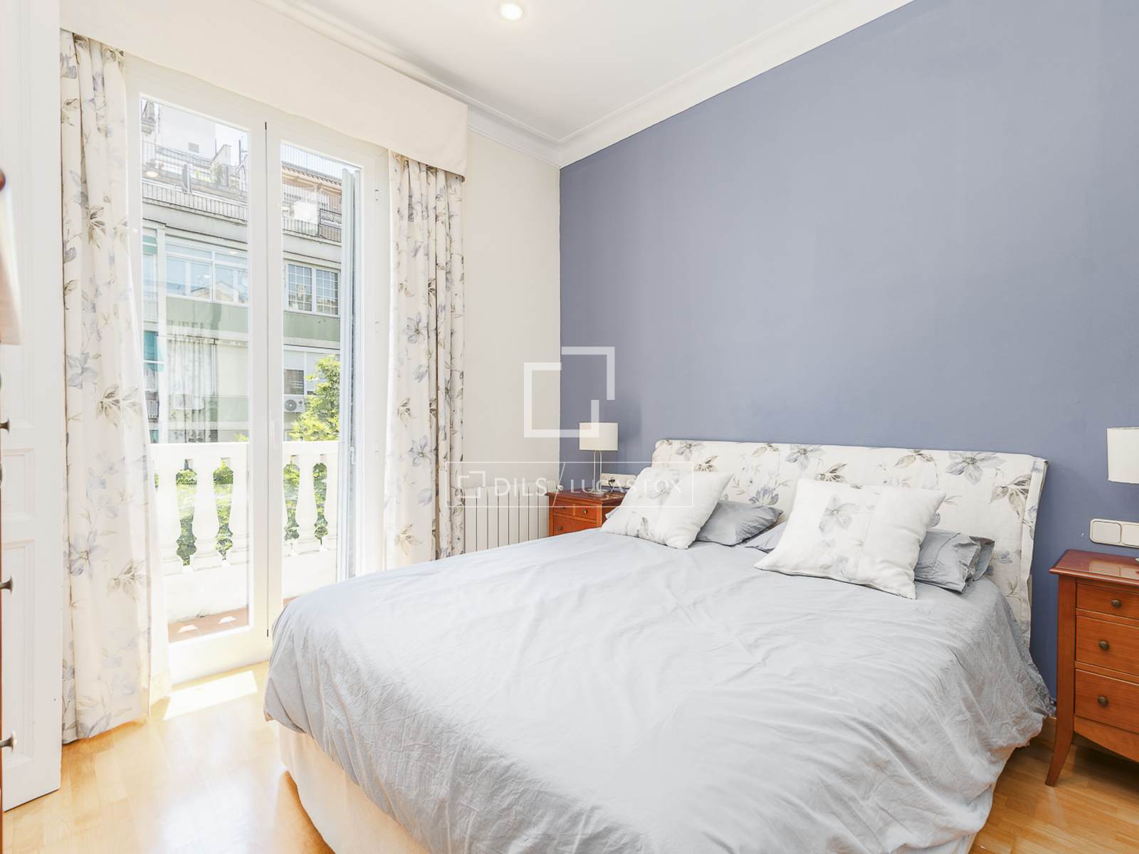 Apartamento en Barcelona, España 4 dormitorios, 128 m2 No. 168941
