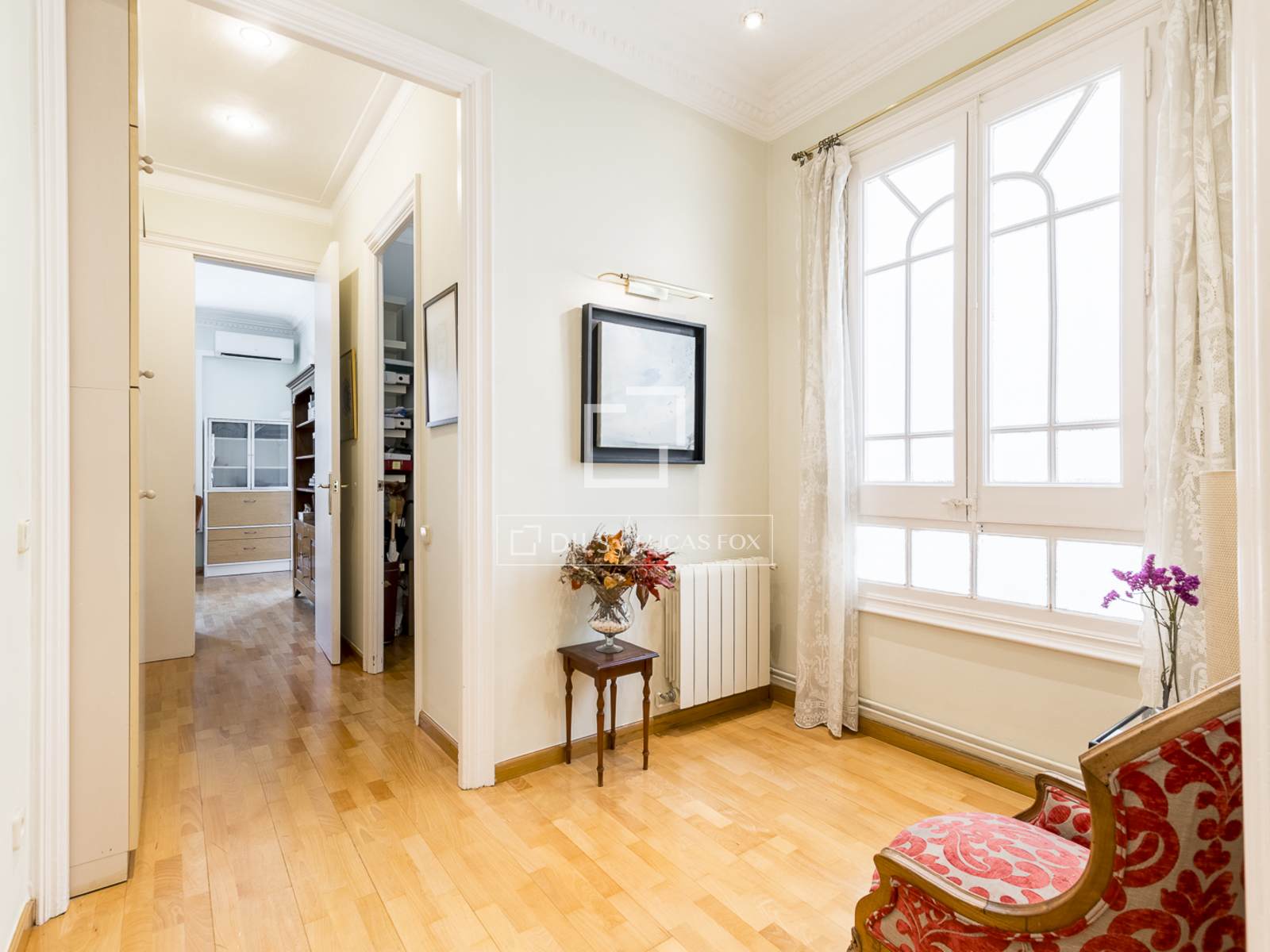 Apartamento en Barcelona, España 4 dormitorios, 128 m2 No. 168941